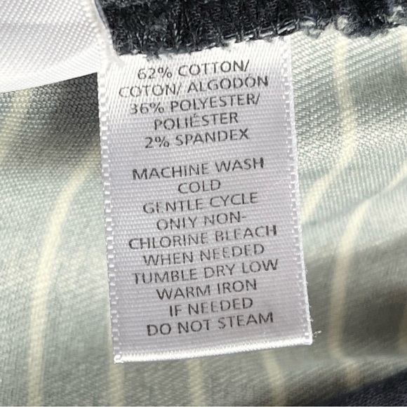 Ann Taylor Loft Julie Navy & White Striped Cropped Riviera Capri Pants Size 6 - Picture 11 of 14